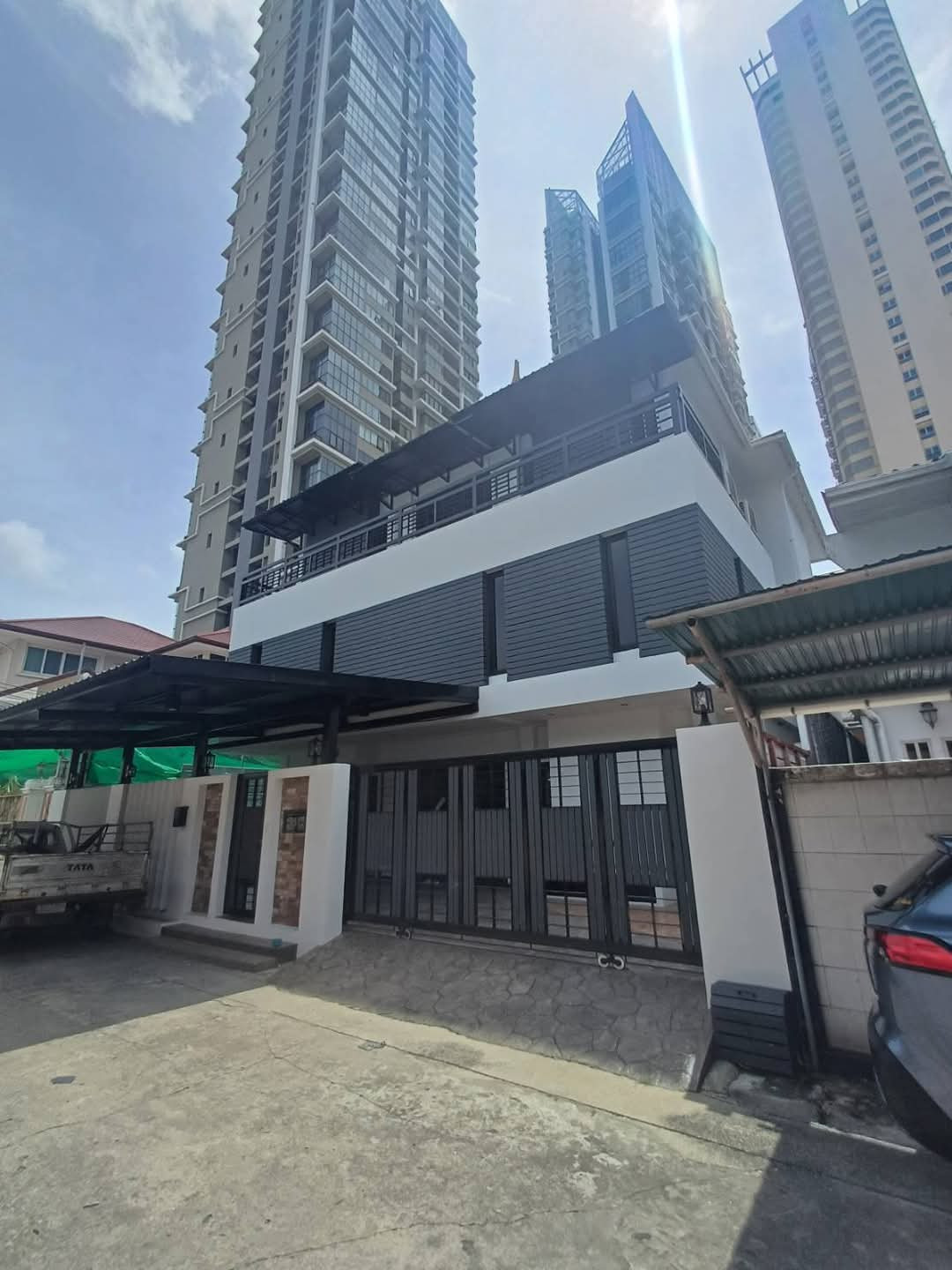 บ้านให้เช่า สุขุมวิท26  5 ห้องนอน 5 ห้องน้ำ 3 ที่จอดรถ ห้องแม่บ้าน  – รูปที่ 2