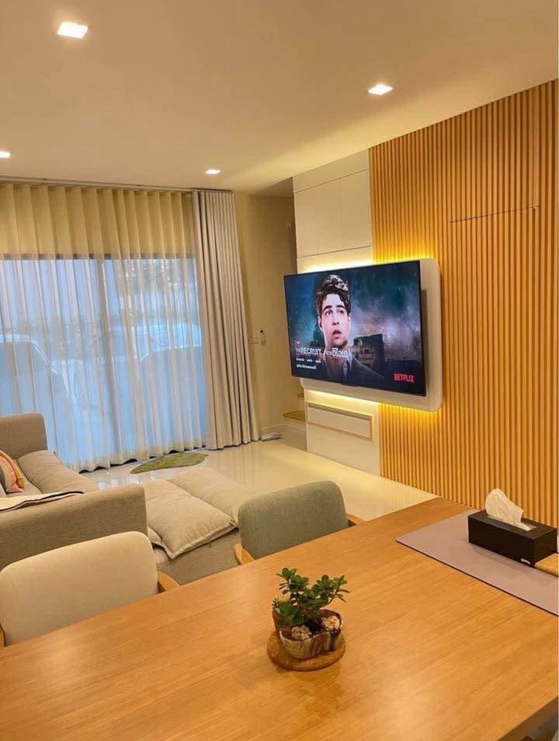 🩷 Townhome ready to move in