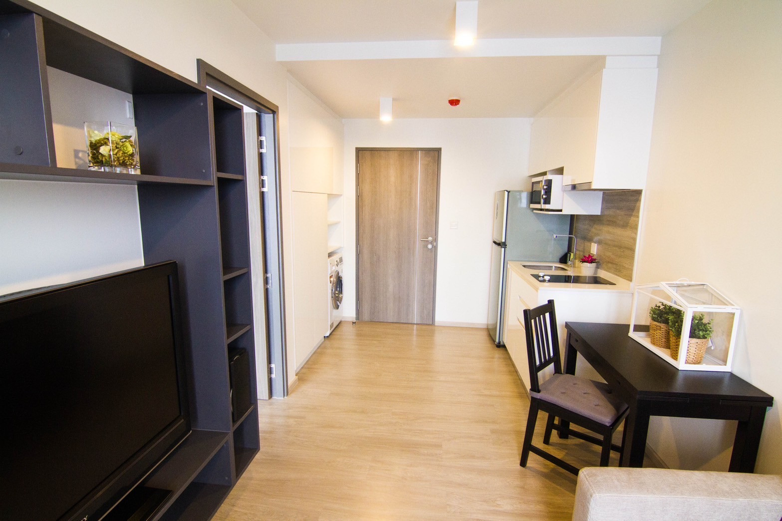 🔥 ห้ามพลาด! Pet Friendly ราคาดีที่สุดในตึก Maestro 02 Ruamrudee 1 Bed 1 Bath 32.71 sqm 23,000 ติดต่อ 0968623850 🔥  – รูปที่ 2
