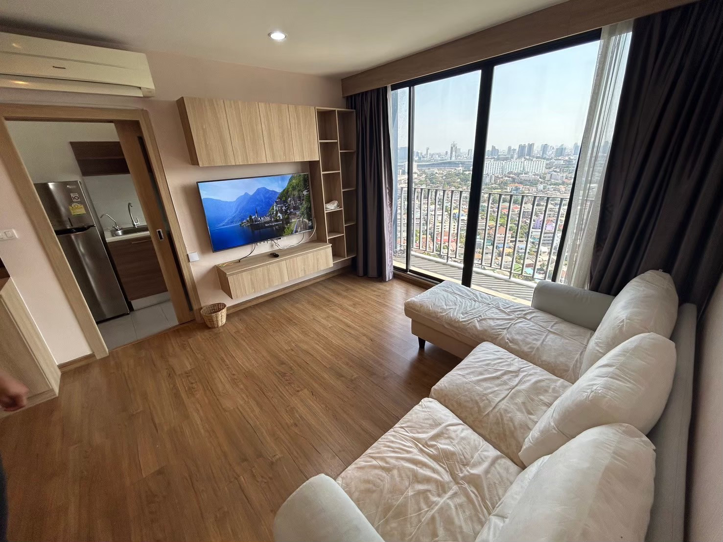 เดอะ ทรี อินเตอร์เชนจ์   2 ห้องนอน 2 ห้องน้ำ  ชั้น 31  ขนาด  58 ตรม  ราคาเช่า 28000 บาทต่อเดือน  – รูปที่ 2