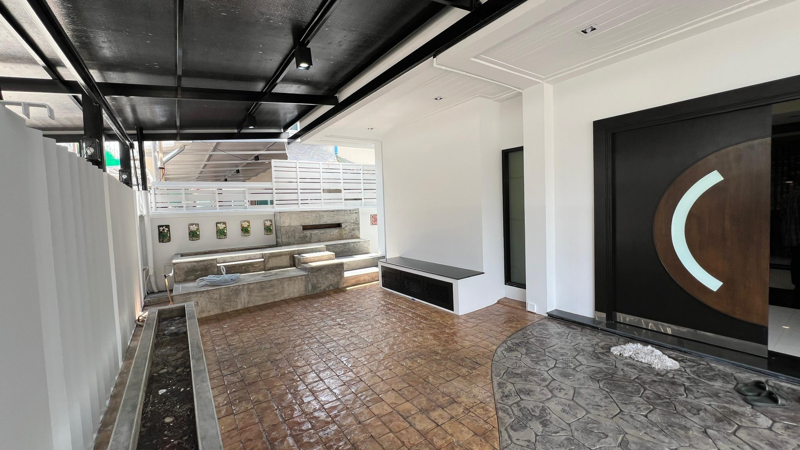 บ้านให้เช่า สุขุมวิท26  5 ห้องนอน 5 ห้องน้ำ 3 ที่จอดรถ ห้องแม่บ้าน  – รูปที่ 4