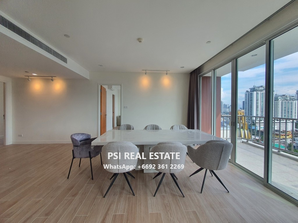 🏡 NEWLY RENOVATED RIVERSIDE VIEW CONDO FOR RENT | 3 BEDROOMS + MAID IN EKKAMAI AREA |฿100,000 NET/MONTH 🏡 NEWLY RENOVATED RIVERSIDE VIEW CONDO FOR RENT | 3 BEDROOMS + MAID IN EKKAMAI AREA |฿100,000 NET/MONTH
