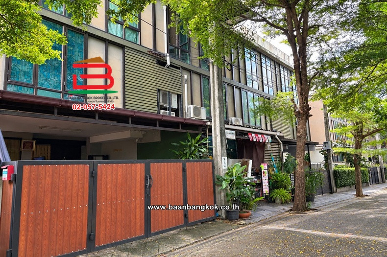 ทาวน์โฮม 3 ชั้น เนื้อที่ 29.3 ตร.ว. Areeya Tobe Kaset-Nawamintr : อารียา ทูบี เกษตร-นวมินทร์ ถนนรามอินทรา แขวงจรเข้บัว เขตลาดพร้าว – รูปที่ 3