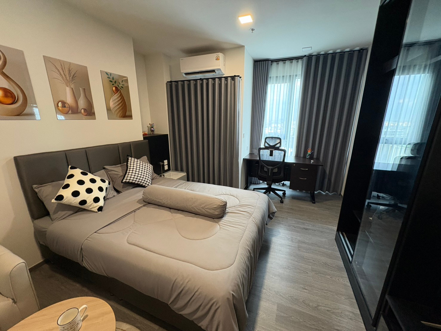 For rent: Modiz Avantgarde Modiz Avantgarde, 10th floor, fully furnished.