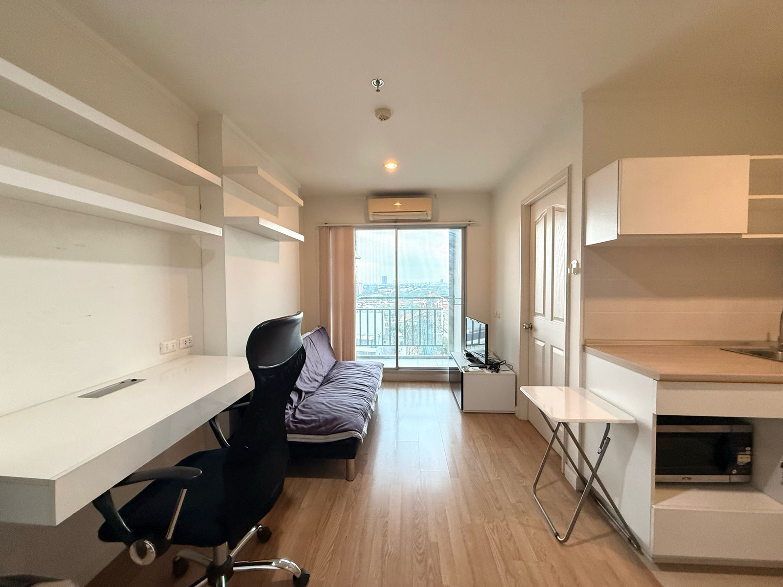 Urgent sale‼️Lumpini Ville Chaengwattana - Pak Kret, 12th floor, Building B, room size 28 sq m, 1 bedroom, 1 bathroom💦 Furniture with electrical appliances‼️You can move in now.