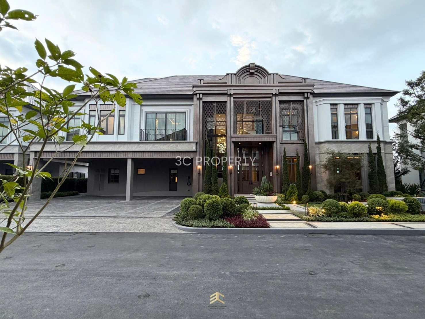 Luxurious mansion, almost 3 ngan of land: Grand Bangkok Boulevard Chaengwattana-Ratchaphruek (special 𝟔𝟒.𝟗 million baht)
