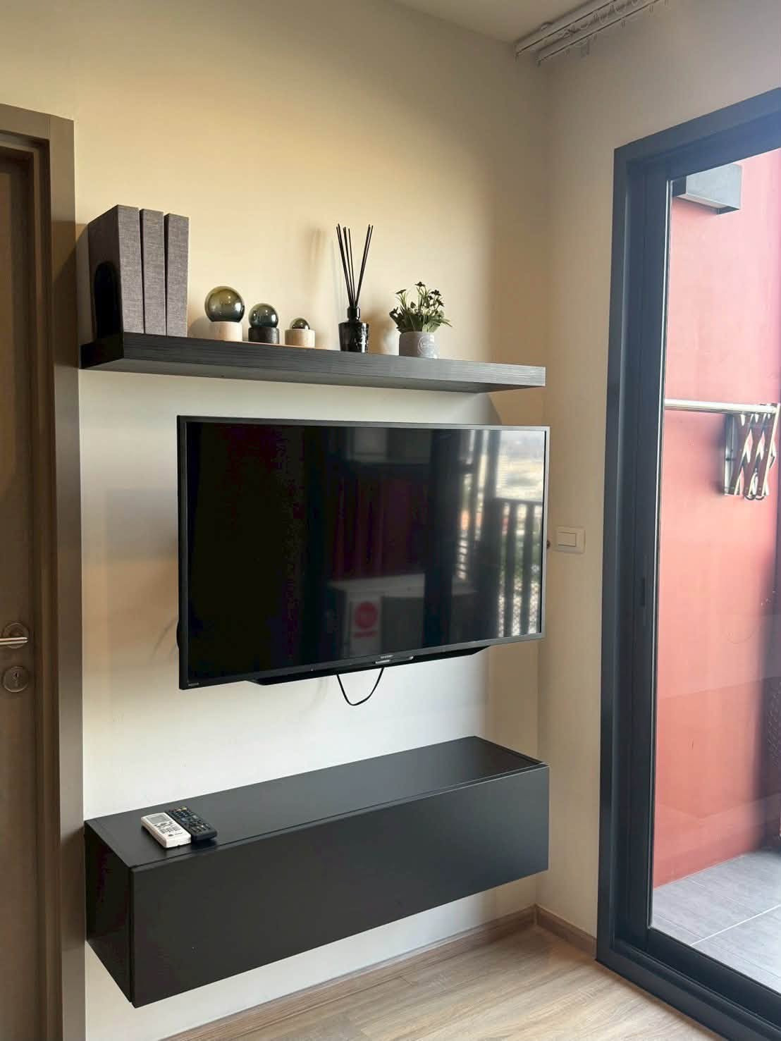 For sale and rent, condominium project The Base Garden Rama 9, size 50 sq m, 2 bedrooms, near Airport Link. For sale and rent, condominium project The Base Garden Rama 9, size 50 sq m, 2 bedrooms, near Airport Link.