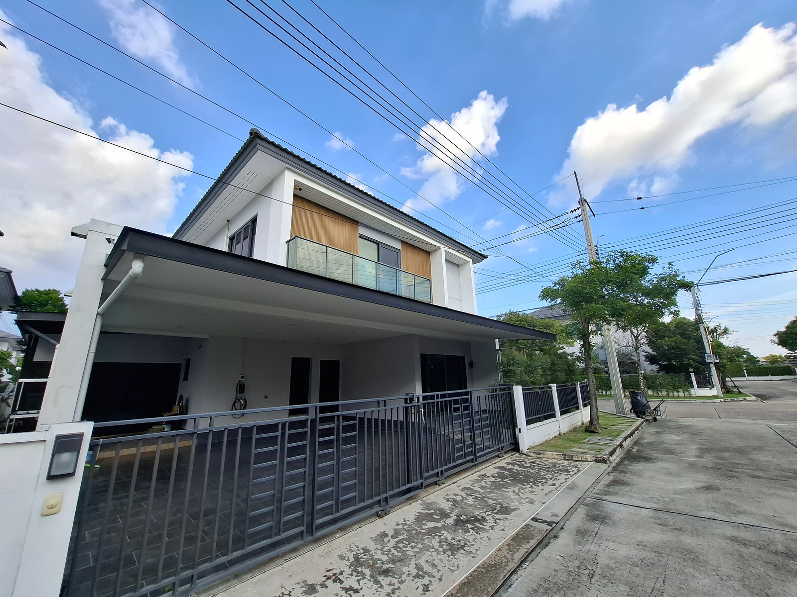 เฟอร์นิเจอร์บิวท์อิน จัดเต็ม! Centro วงแหวน จตุโชติ – รูปที่ 2