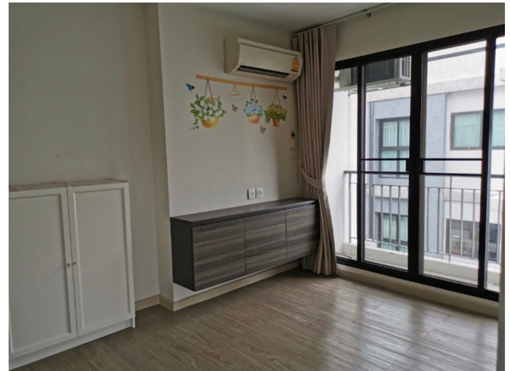 Unit Available at Villa Lasalle–Multiple units available—prices negotiable!