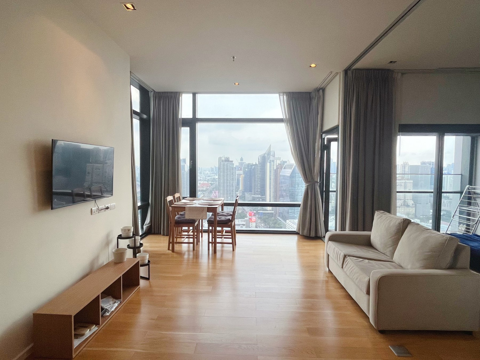 🔥 ห้องใหญ่ ถูกมาก Circle Living Prototype 1 Bed 1 Bath 57 sqm 32,000 ติดต่อ 0968623850 🔥 🔥 ห้องใหญ่ ถูกมาก Circle Living Prototype 1 Bed 1 Bath 57 sqm 32,000 ติดต่อ 0968623850 🔥