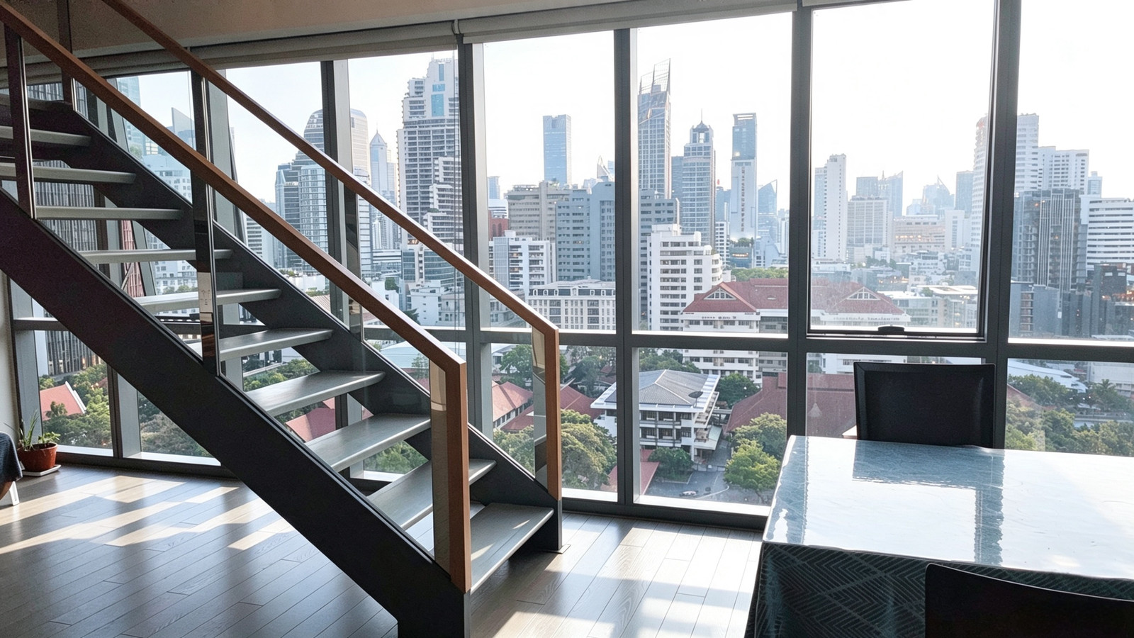 Midtown Asoke Loft Condo for rent