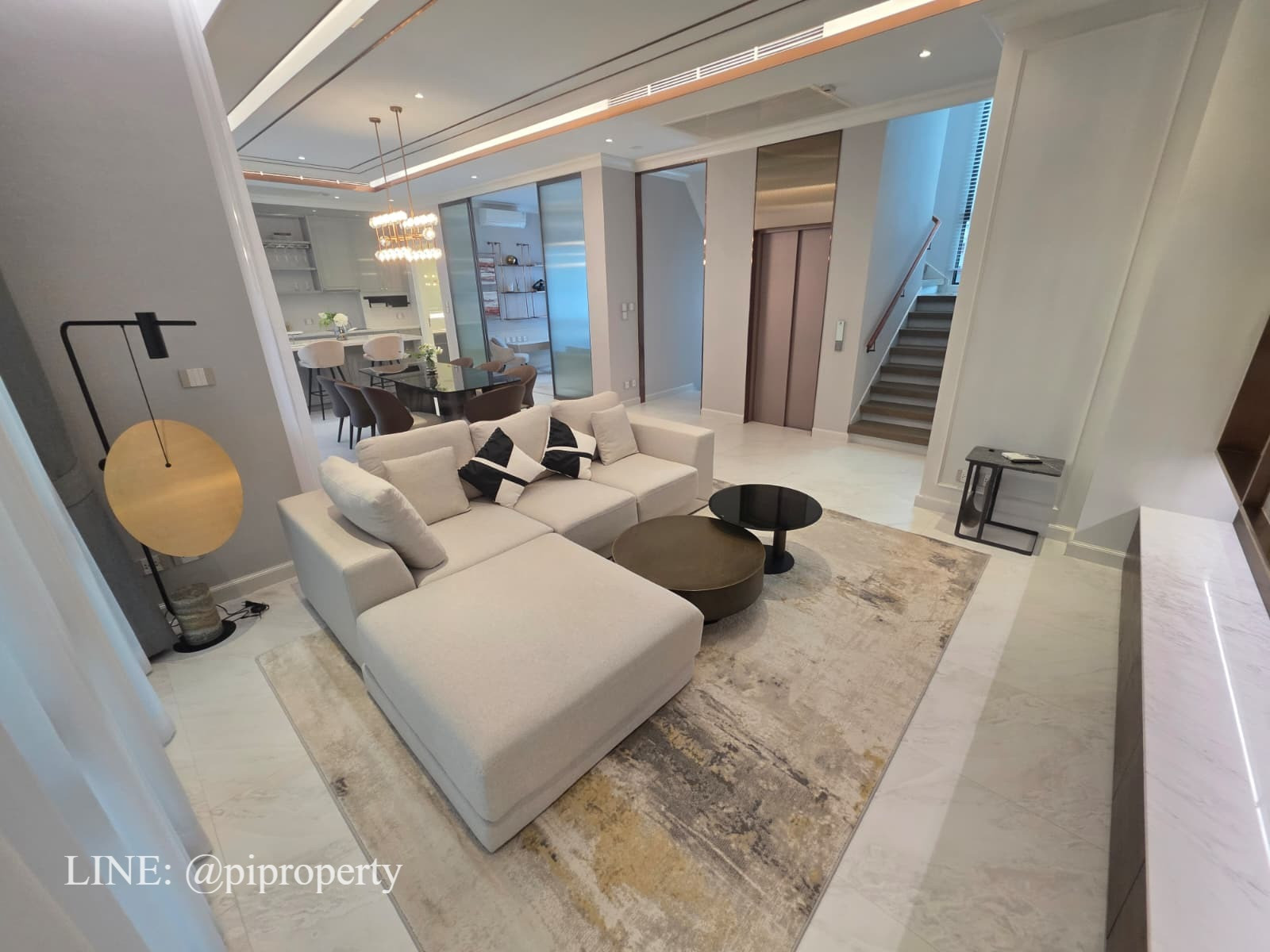 Ultra-Luxury Urban Villa for Rent: Lavista Prestige Village Ekkamai 10 Ultra-Luxury Urban Villa for Rent: Lavista Prestige Village Ekkamai 10