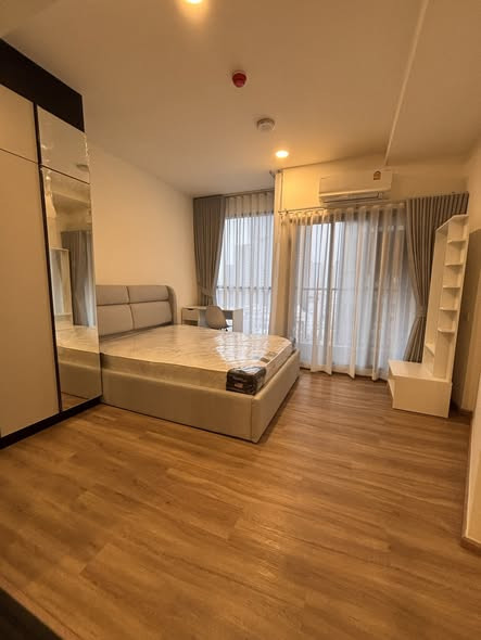 For rent: The Stage Mindscape Ratchada-Huai Khwang, 1 bedroom, 34 sq m, price 18,000 baht/month. For rent: The Stage Mindscape Ratchada-Huai Khwang, 1 bedroom, 34 sq m, price 18,000 baht/month.