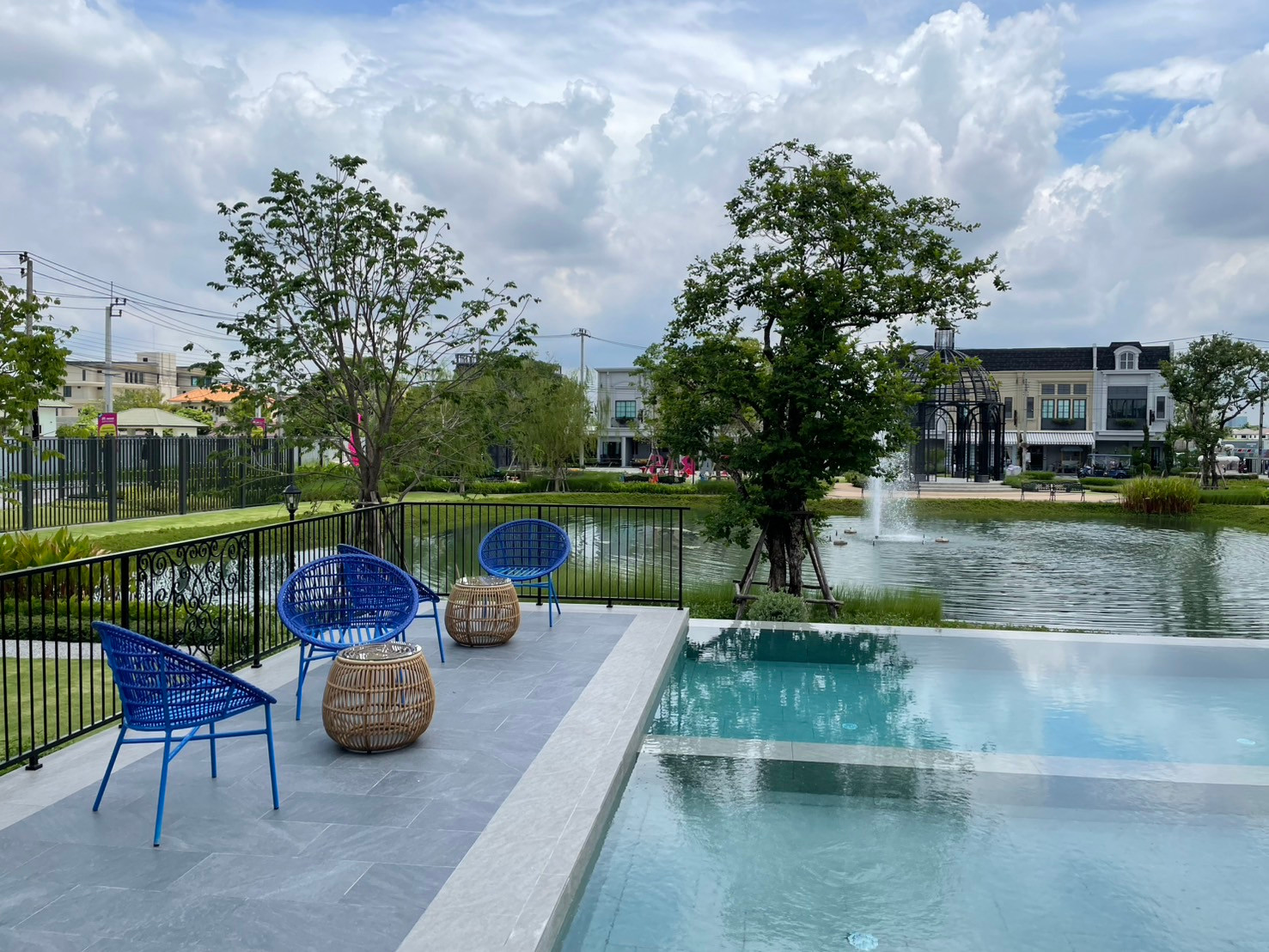 🏡 Beautiful house ready for rent, Paris garden view, 10 steps to the swimming pool 👍🏻 – รูปที่ 2