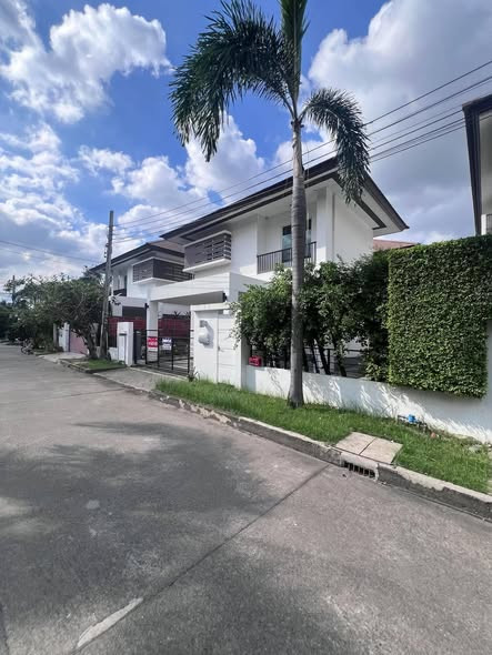 HR3868For sale/rent Nirvana Beyond Lite Krungthep Kreetha 32 (Nirvana Beyond Lite) large detached house. Fully decorated and ready to move in Free cleaning once a month HR3868For sale/rent Nirvana Beyond Lite Krungthep Kreetha 32 (Nirvana Beyond Lite) large detached house. Fully decorated and ready to move in Free cleaning once a month