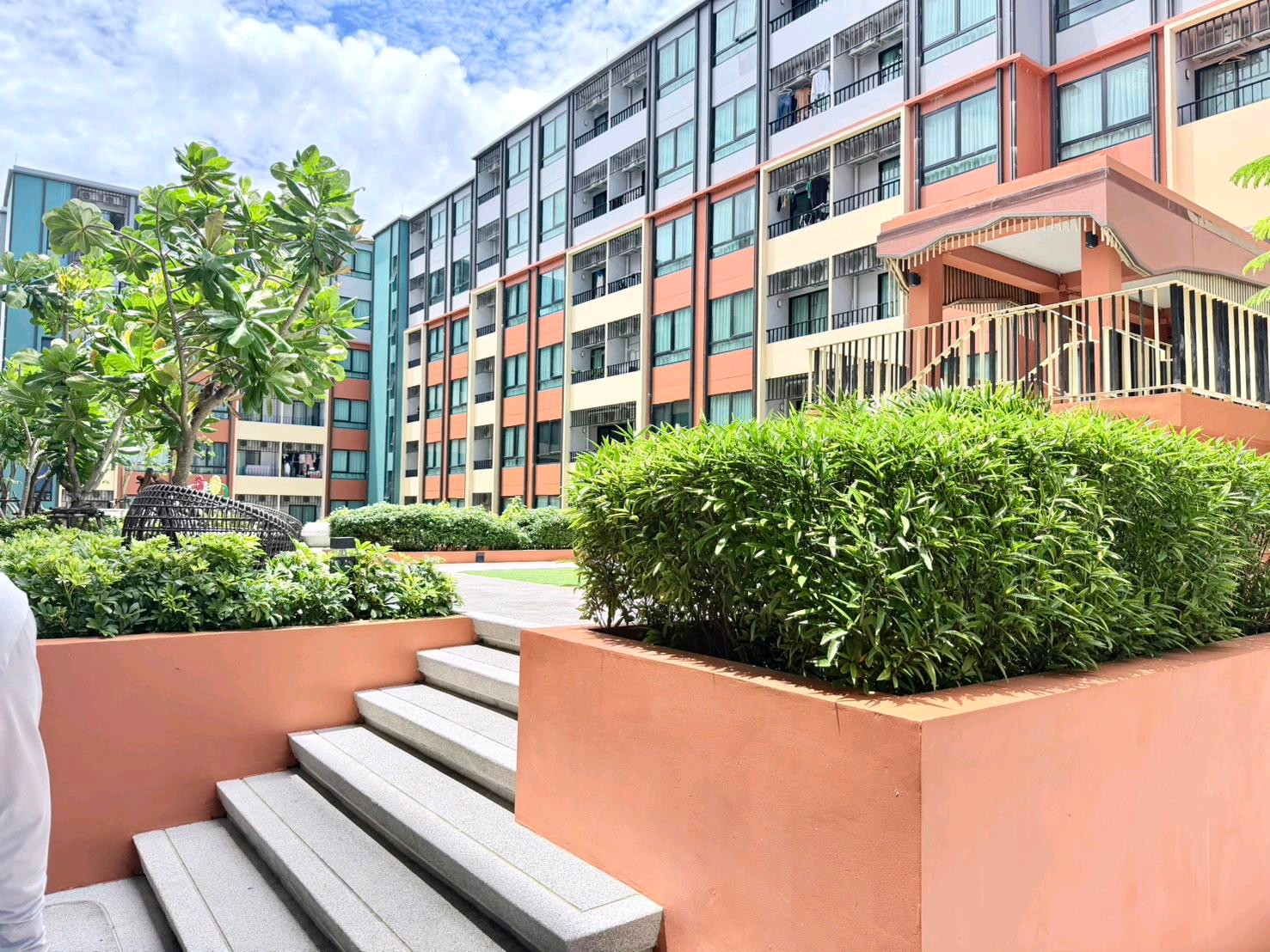 New condo The Cube Amaze Sri Suthon