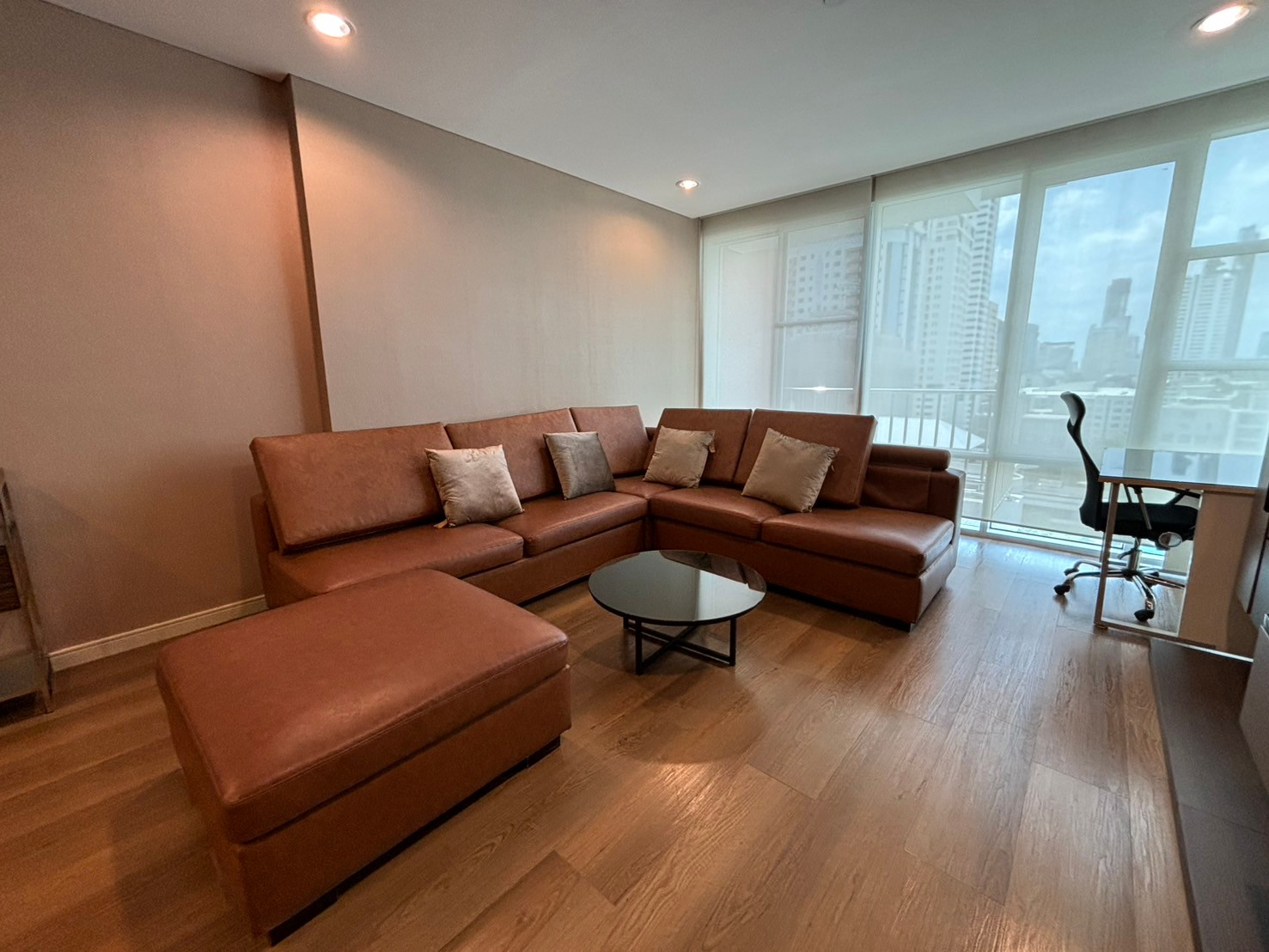 🔥 ห้ามพลาด! Pet Friendly ราคาดีที่สุดในตึก Fullerton 2 Bed 2 Bath 105 sqm 70,000 ติดต่อ 0968623850 🐱🐶