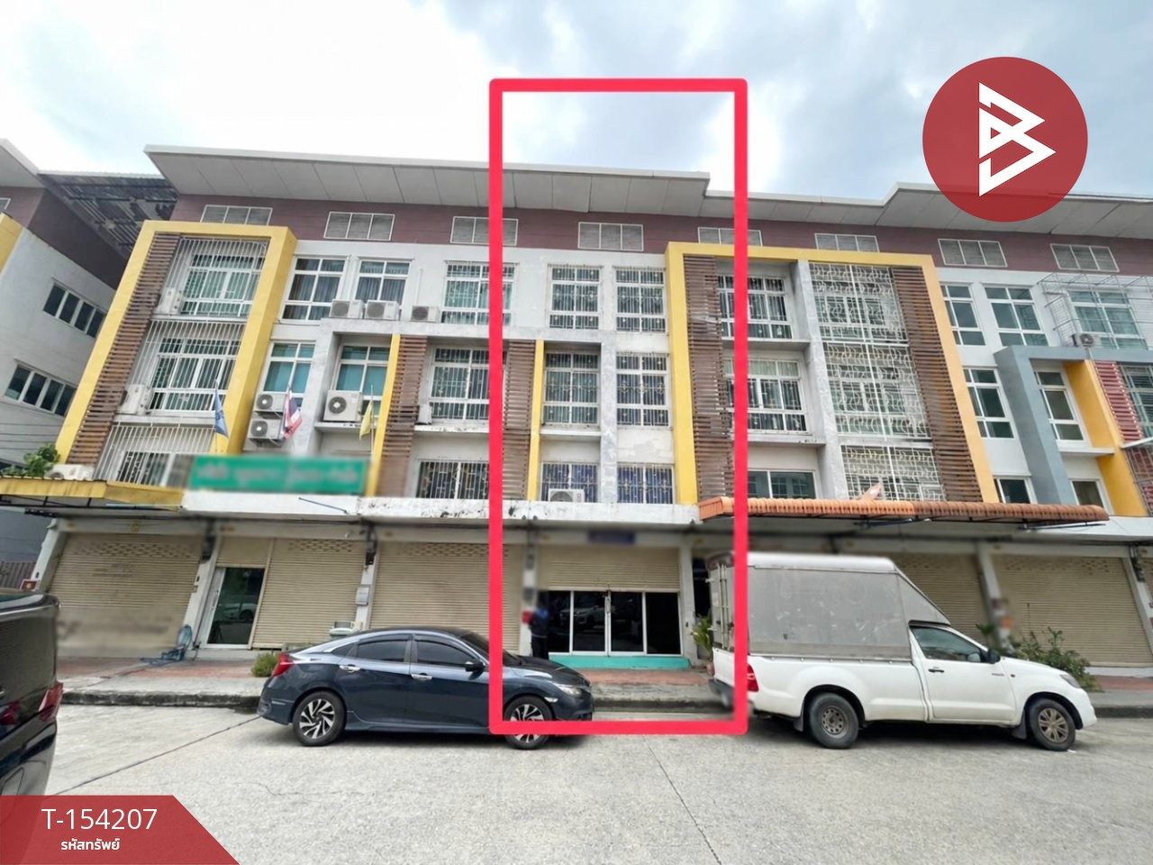 4-story commercial building for sale, Sai Si Square Village, Phutthamonthon Sai 4, Nakhon Pathom.