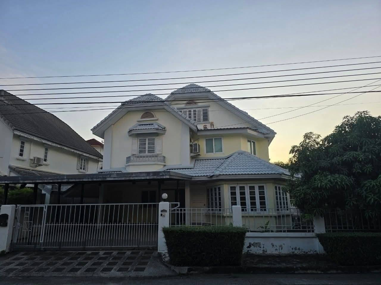 HR3869ขาย / ให้เช่า บ้านเดี่ยว 3 ชั้น หลังมุม ทำเลทองรามคำแหง 150 (ธารารมณ์ พาร์คเวย์โฮม) พื้นที่กว้าง 71.2 ตร.วา ใกล้รถไฟฟ้าสายสีส้ม (สถานีน้อมเกล้า) 