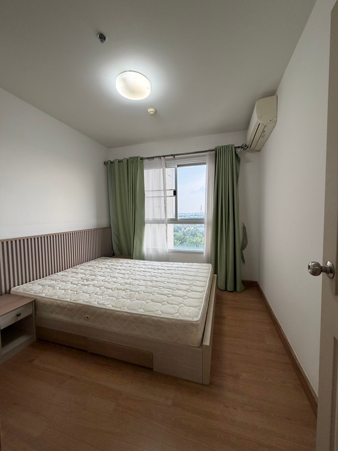 🏙️ ให้เช่าคอนโดริมแม่น้ำเจ้าพระยา วิวสวย ชั้นสูง 📍 CHAPTER ONE RATBURANA 33 🛏️ 2 ห้องนอน | 🚿 2 ห้องน้ำ – รูปที่ 4