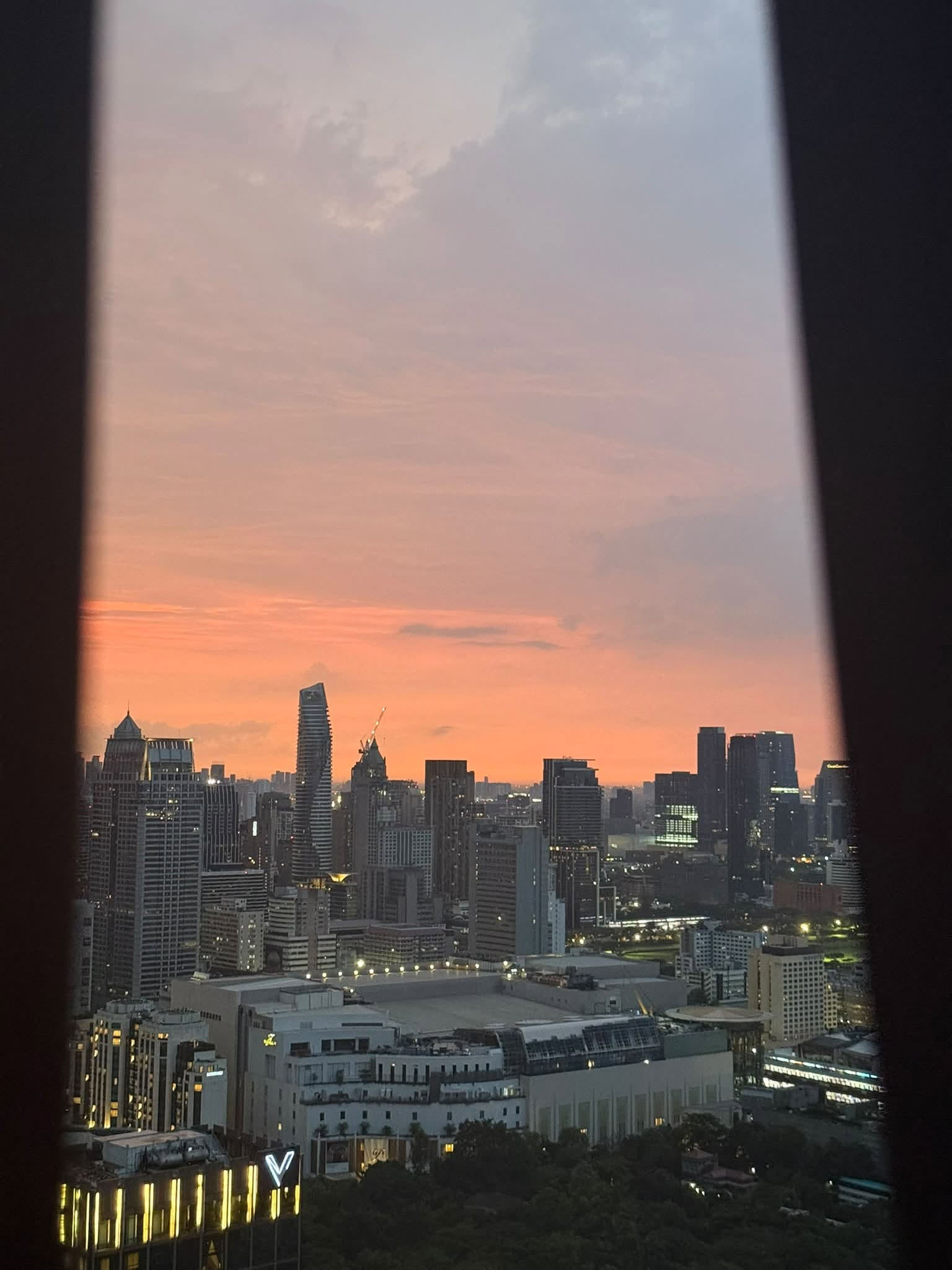 ให้เช่า The Address Siam-Ratchathewi สยาม–ราชเทวี 2 Bed 2 Bath 69 sq.m. ชั้น 40+ ให้เช่า The Address Siam-Ratchathewi สยาม–ราชเทวี 2 Bed 2 Bath 69 sq.m. ชั้น 40+