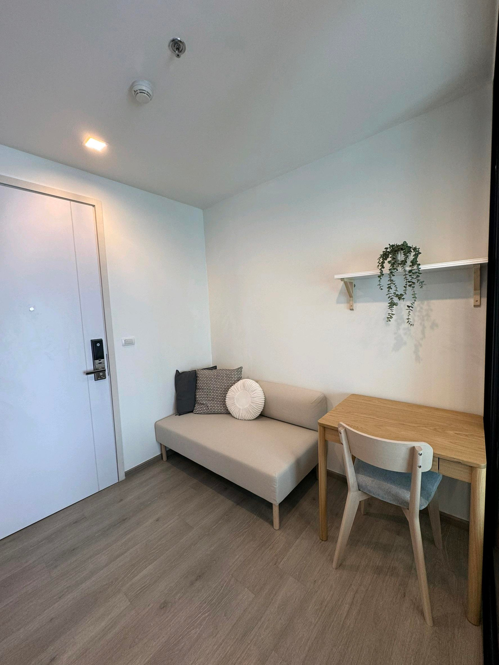 The Base Phetkasem fully furnished