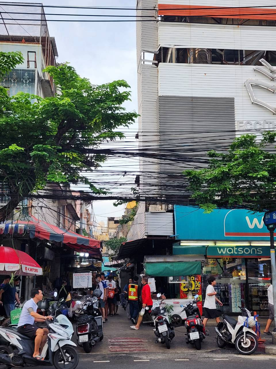 3-story building for sale, Soi Chan 18/5 Sathorn, 10 sq m, beginning of the alley, less than 50 meters from Chan Road,  sells it himself. – รูปที่ 2