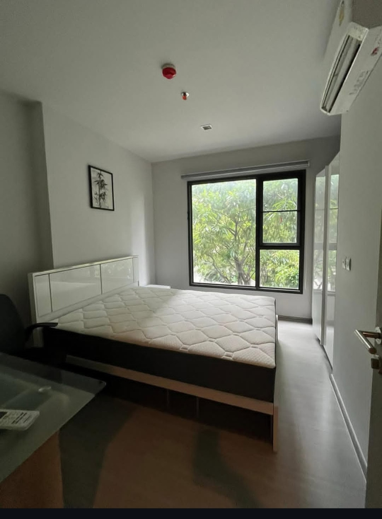 Life Asoke Rama9 for rent  32sqm  1bed 1Bath 20,000per month