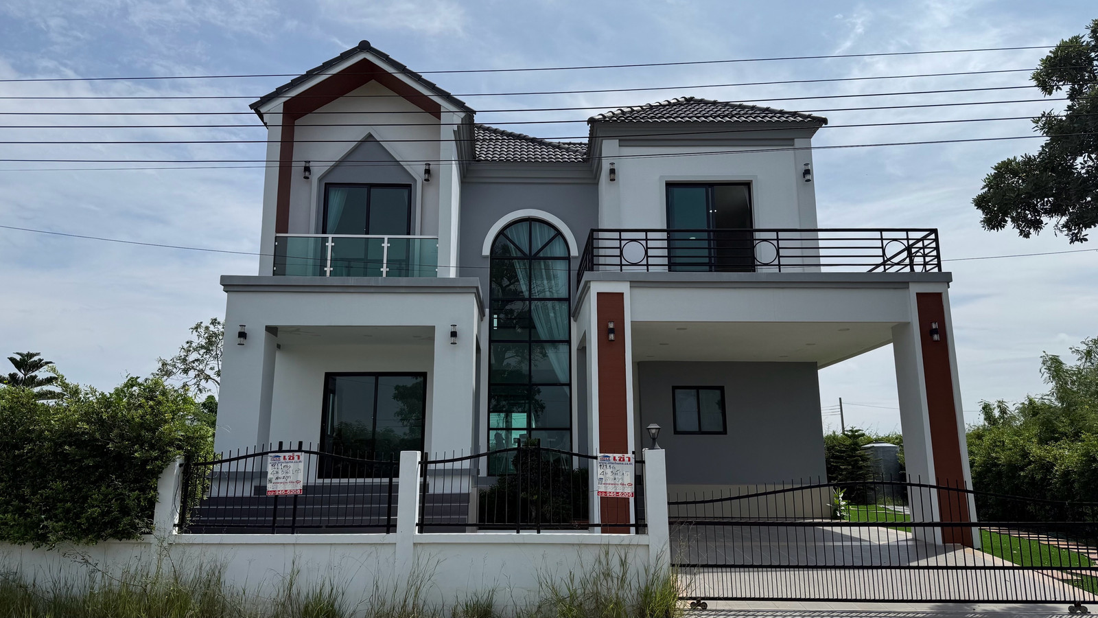 Pet Friendly Villa for rent in Samut Prakarn Pet Friendly Villa for rent in Samut Prakarn