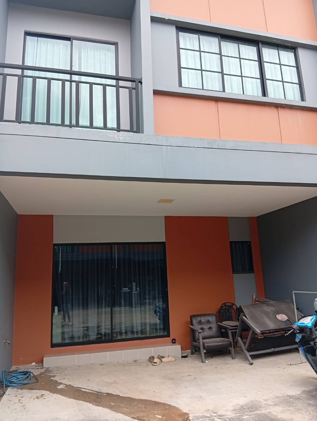 LOFT 133 usable area 133 sq m., width 5.7 meters, 3 bedrooms, 3 bathrooms, living room, kitchen, dining area, parking for 2 cars, with 1 multi-purpose room. LOFT 133 usable area 133 sq m., width 5.7 meters, 3 bedrooms, 3 bathrooms, living room, kitchen, dining area, parking for 2 cars, with 1 multi-purpose room.