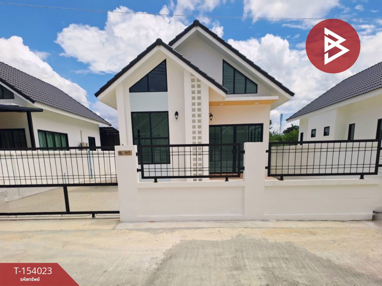 Single-storey detached house for sale Starting area 39.5 sq m, Phanat Nikhom, Chonburi