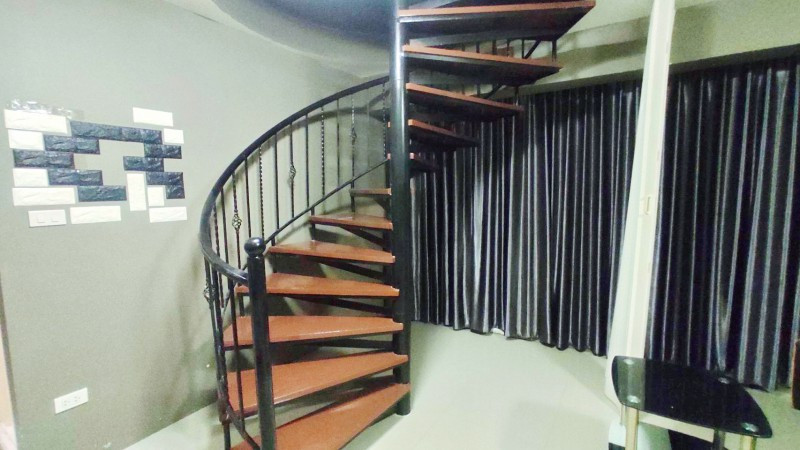 Duplex condo for rent at Champs-Élysées Tiwanon Building I on the 7th floor.unit features 2 bed and – รูปที่ 2