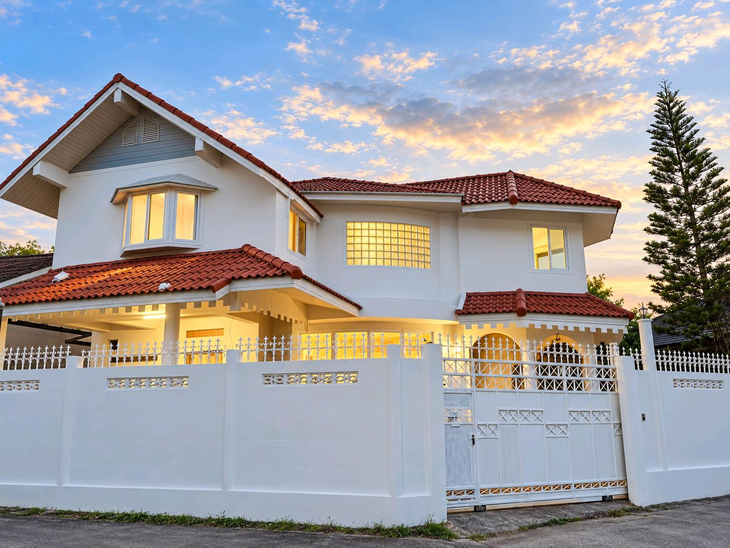 🏠For rent, 2-story detached house, newly renovated, in the heart of Korat city, ready to move in, say hello📱or Line: 0616395225