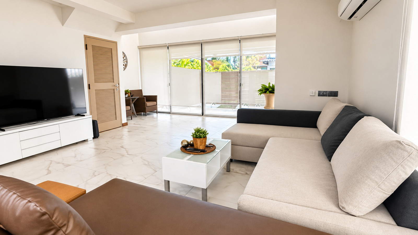 Home office for rent, 4 floors, Sukhumvit 101 | 350 sq m. | 3 bedrooms, 5 bathrooms | 4 car parking spaces | 120,000 baht/month Apartment101巷四层住办楼｜350平方米｜3卧4卫｜4个停车位｜月租120,000泰铢 For Rent: 4-Storey Home Office, Sukhumvit 101 | 350 sq.m. | 3 Beds, 4 Baths | – รูปที่ 2
