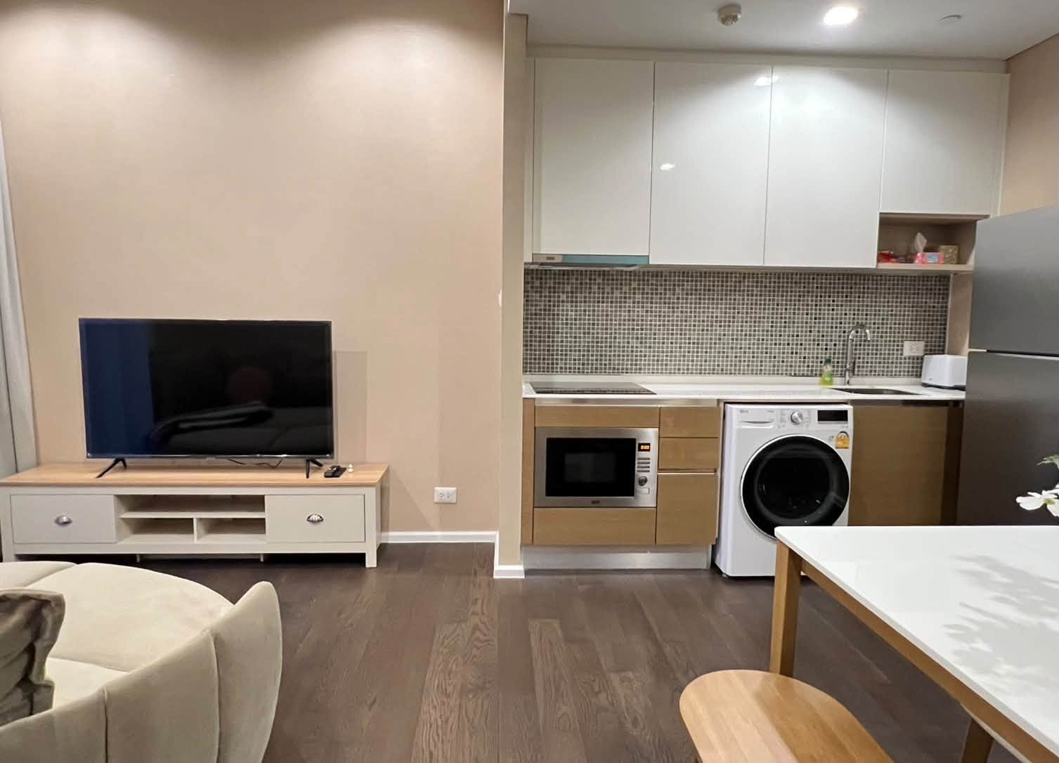ห้องปล่อยเช่าไวมาก The Saint Residences สนใจติดต่อ Line : 0889656914 รีบทักเลย – รูปที่ 4