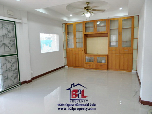 ชวนชื่นเรสซิเด้นซ์ พาร์ค 2 บ้านเดี่ยว รามอินทรา วัชรพล กรุงเทพ – รูปที่ 2