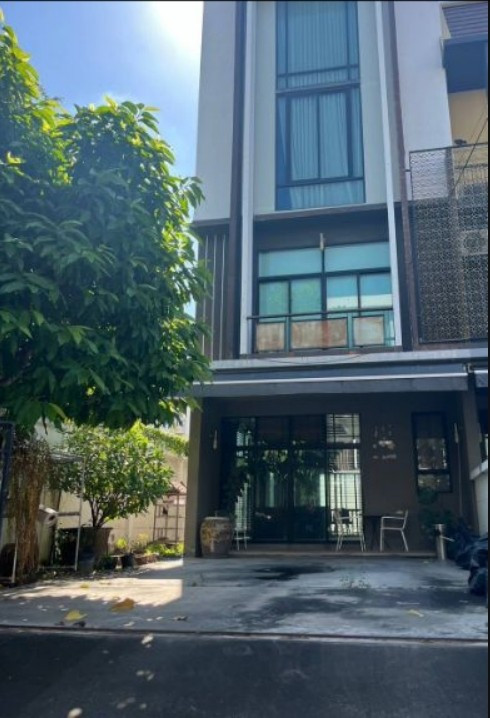 ขายทาวน์โฮม 3 ชั้นหลังมุม ได้พื้นที่กว้าง 39 ตร.ว. ใหญ่สะใจเหมือนได้บ้านเดี่ยว! – รูปที่ 3