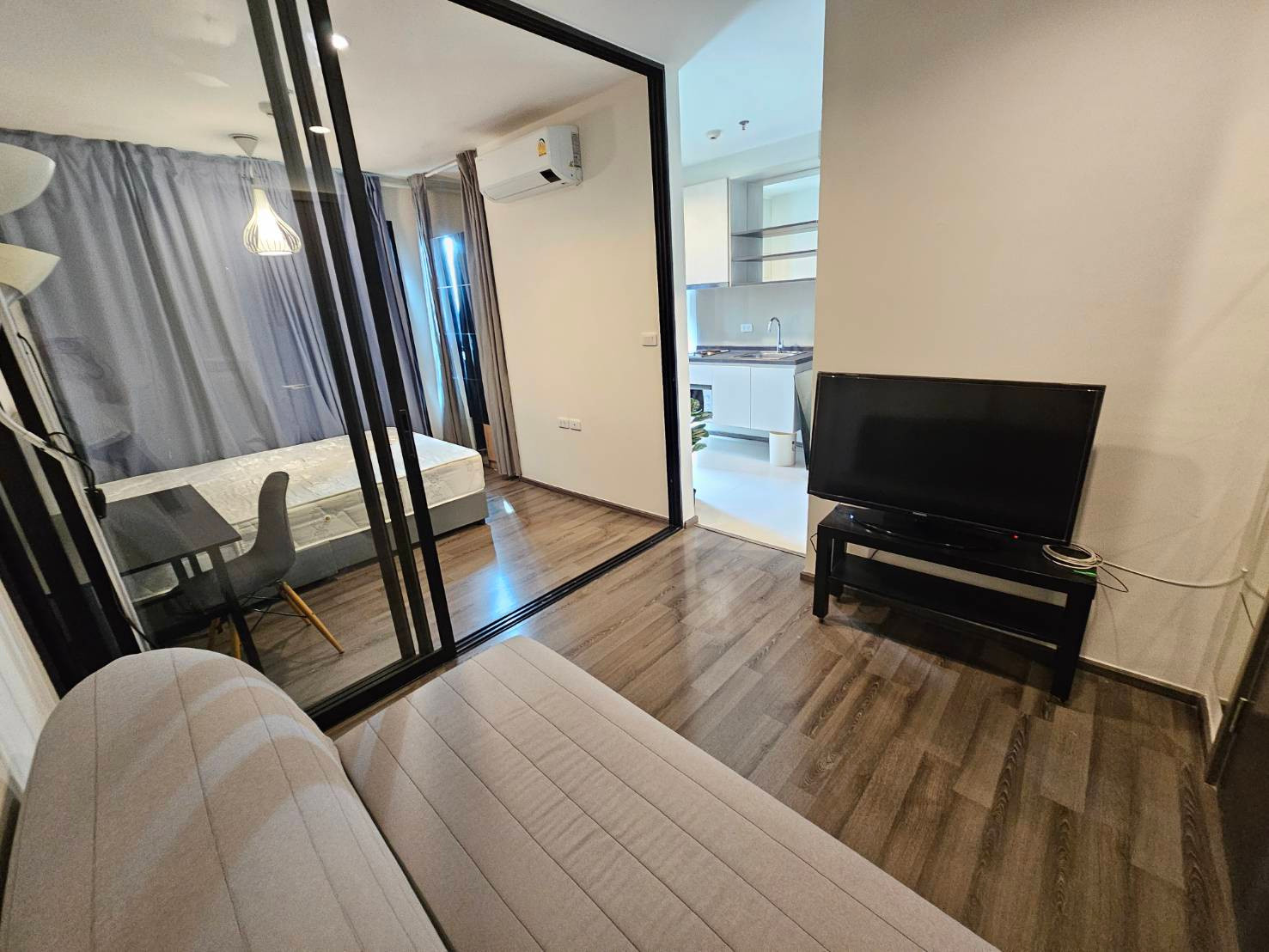 ปล่อยเช่า 1 ห้องนอน 1 ห้องน้ำ เดอะ เบส พาร์ค เวสต์ | The Base Park West