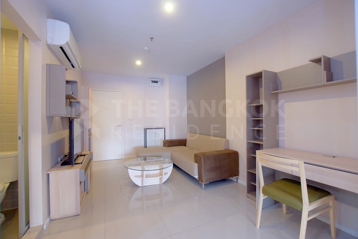🔥2 bedrooms, 1 bathroom, Aspire Rama 9, very good price🔥 by Rita