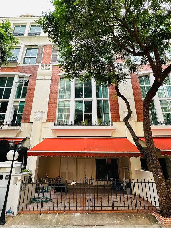 🏙️ Prime Location Ready to Move In Baan Klang Krung Thonglor 5 Bed 6 Bath 400 sqm 120,000 Call 0968623850 🏙️