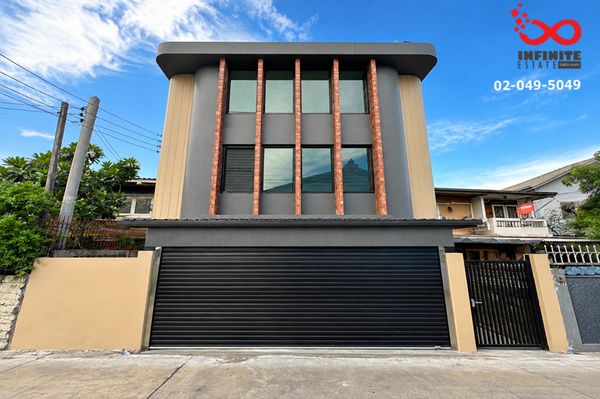 ขายบ้านเดี่ยว 3 ชั้น 53.5 ตร.ว. ถนนรัชดาภิเษก ซอยรัชดาภิเษก 42 Modern Loft