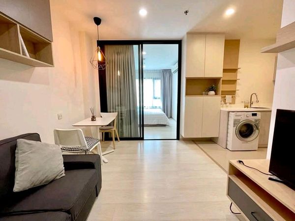 For rent, Life Asoke, next to MRT Phetchaburi, near SWU.
