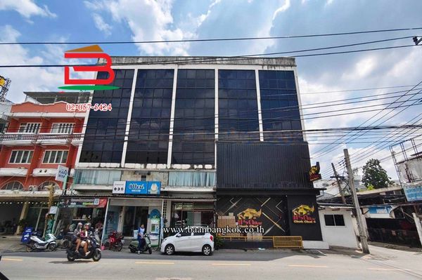 Commercial building, 4.5 floors, area 87 sq m., Satri Wittaya Road 2, Soi 29, Chokchai 4 Road, Lat Phrao Subdistrict, Lat Phrao District