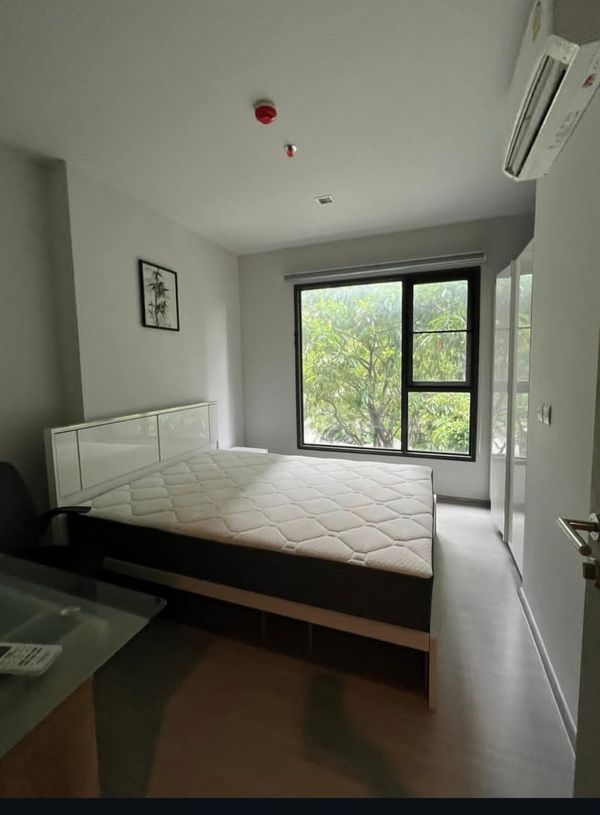 Life Asoke Rama9 for rent  32sqm  1bed 1Bath 20,000per month