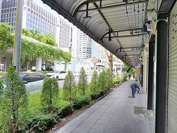 Commercial Space in Silom Sathorn for Cannabis, Restaurant, Cafe, Clinic near BTS Chongnonsi