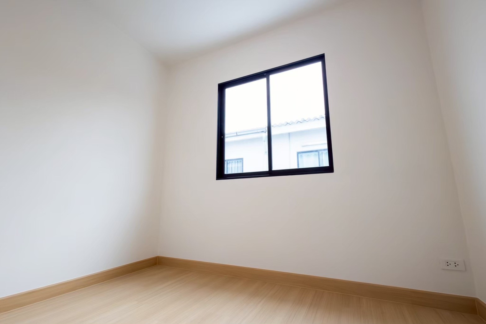 🏡New Listing Corner townhome, newly renovated, ready to move in, The Connect On Nut 2. – รูปที่ 2