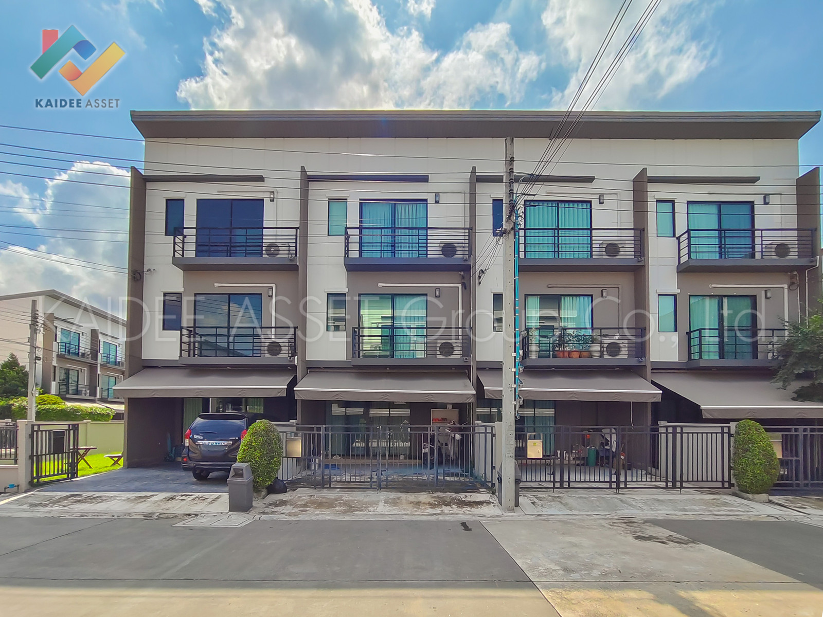 Baan Klang Muang Srinakarin - On Nut | Townhome Sukhumvit 77
