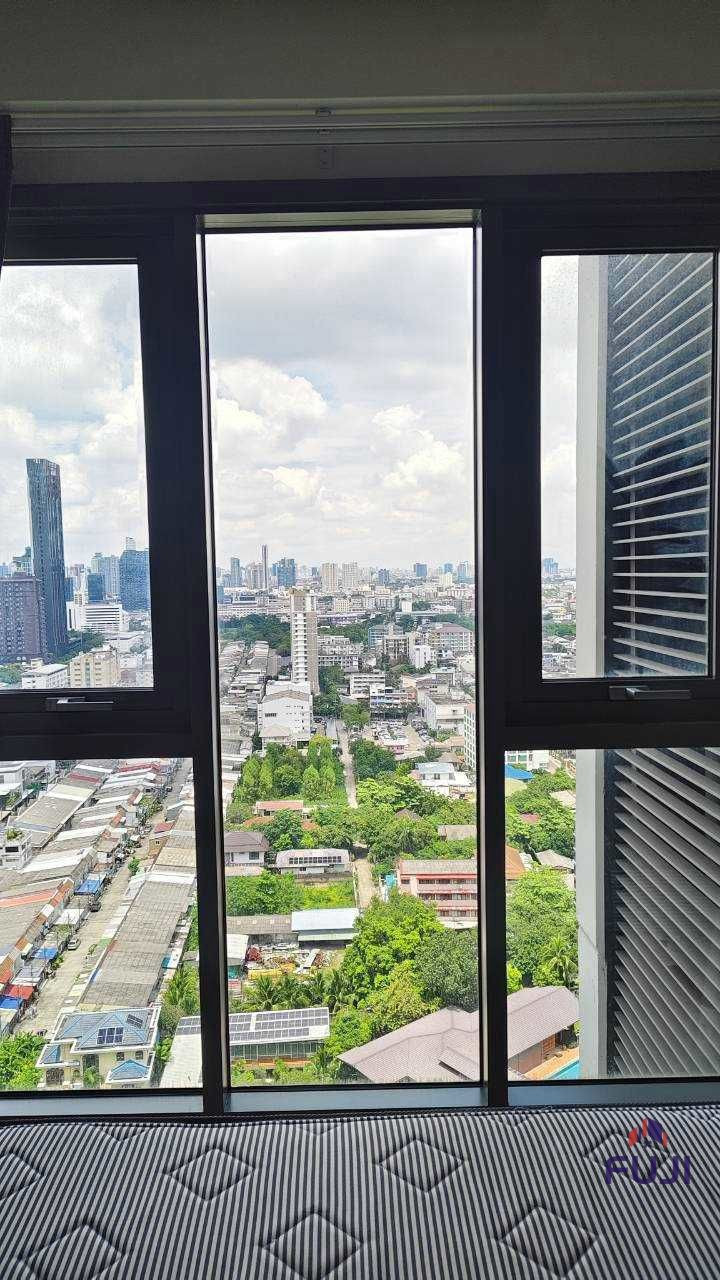 Modern & Vibrant Urban Living at Whizdom Connect Sukhumvit