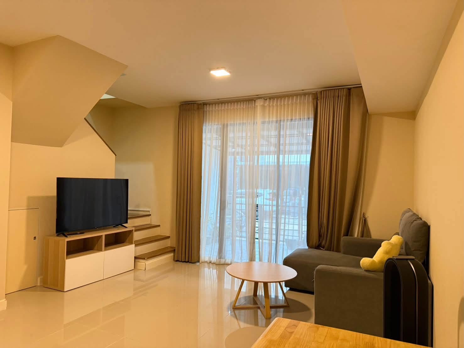 🏡 Pleno Bangna-Wongwaen Project 🐶🐱 Pet Friendly — can raise animals ☑️ 🛋️ Complete furniture and electrical appliances ⚡️