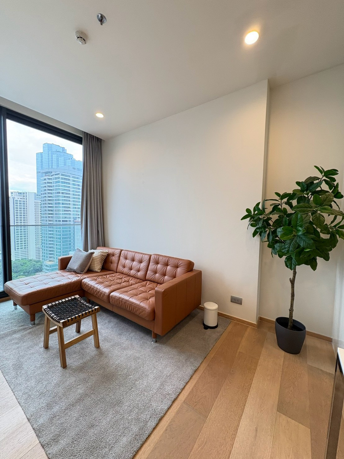 FOR RENT I Luxury Condo at ANIL Sathon 12  – รูปที่ 2